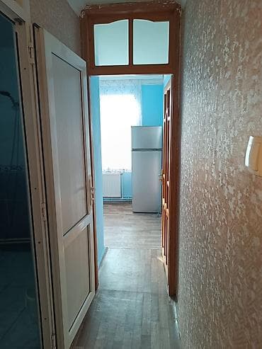 Qarajlar: Mənzilin 1 otaqlı hissəsi (mətbəx, dəhliz və sanitar qovşağı ilə) — 1