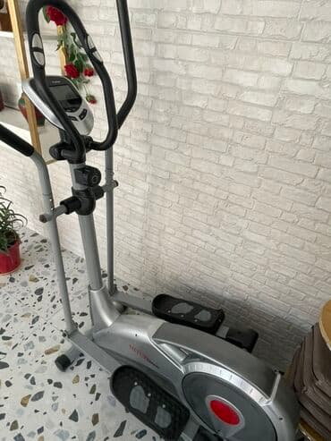 Maskalar, eynəklər: Elliptik trenajor – HITU Fitness - Kardio və güc məşqləri üçün ev — 1