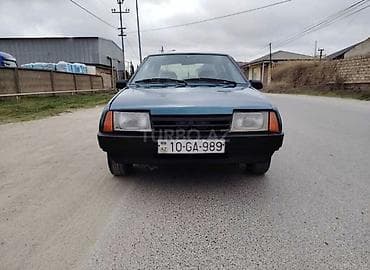 VAZ (LADA) 21099: 1.5 l | Sedan