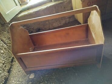 Taxta materialdan hazırlanmış, daşımaq üçün əlverişli tutacağı olan lalafo.az -da Taxta materialdan hazırlanmış, daşımaq üçün əlverişli tutacağı olan