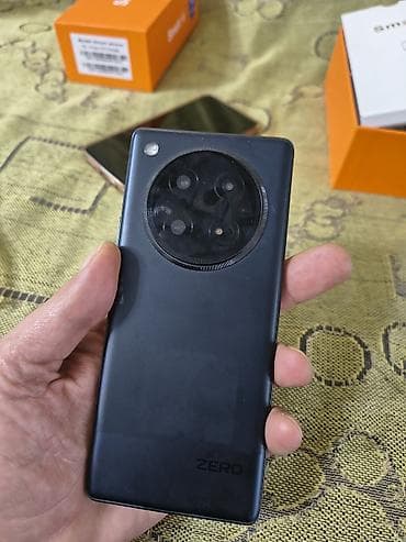 ucuz sade telefonlar: Infinix Zero 40, rəng - Qara, Sensor — 1