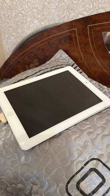 ipad 3: IPad 3 original, ela işleyir. 150 azn — 1