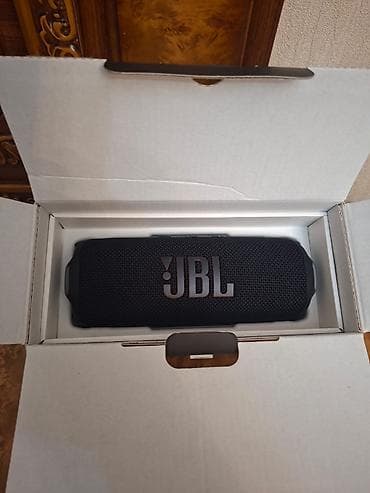 jbl tws 4 оригинал: Yenidir, qəti istifadə edilməyib.Ehtiyac olmadığı üçün satılır.249 — 2