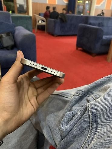 iphone mini 15: IPhone 15 Pro, 128 GB, Natural Titanium, Zəmanət, Simsiz şarj, Face ID — 6