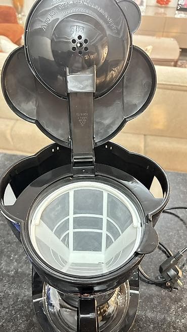 su filteri: Qəhvəbişirən Delonghi, Damcılı — 2