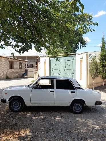 vaz 2107 abilsofka: Salam kreditlede satilir 1100ilkin 10ay 300manat. Mator most yaxsi — 3