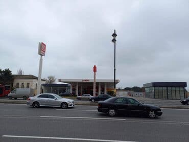 bakı tikiş evi ünvanları: 8 Noyabr prospektində,LUKOİL yanacaqdoldurma məntəqəsinin — 13