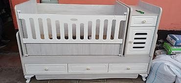 bez dəyişmək üçün stollu komod: Oğlan və qız üçün, Dördbucaq, Beşik, Yellənmə mexanizmsiz — 1