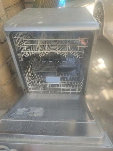 Beko qabyuyan maşını – tam ölçülü, sərbəst quraşdırılan model, gümüş