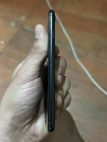 hdd case: IPhone SE 2020, 128 GB, Qara, Barmaq izi — 5
