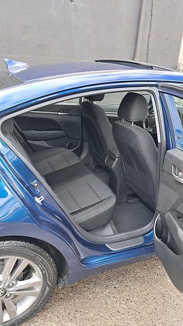 vaz salon: Hyundai Elantra: 2 l | 2016 il Sedan — 9