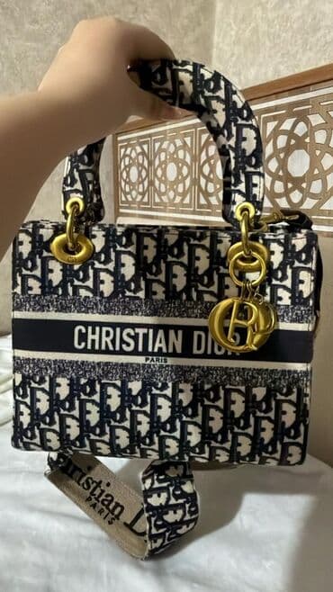 сумки средних размеров: Сумка с короткой ручкой — 1