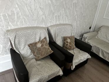 Vazalar: Divan üçün rəng - Ağ Yataq örtüyü — 2