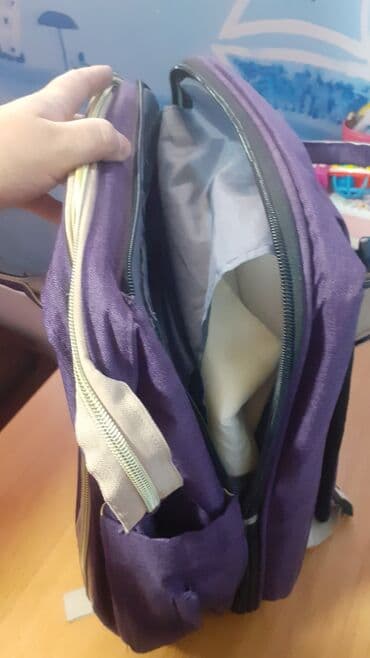 oğlan üçün məktəb çantaları: Az islenib Hec bir problemi, cirigi yoxdur Teze kimidir Usb kabeli — 3