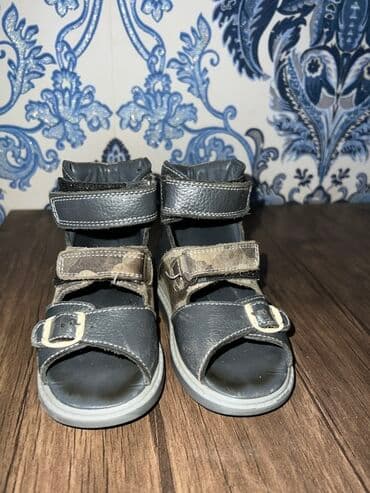 uşaq yelencek: Uşaq üçün ortopedik sandal Teze alinib 10gun geyinib hekim mesleheti — 1