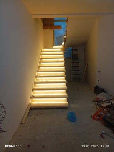 taxta pilləkən: Taxta pilləkan sifatişi — 12