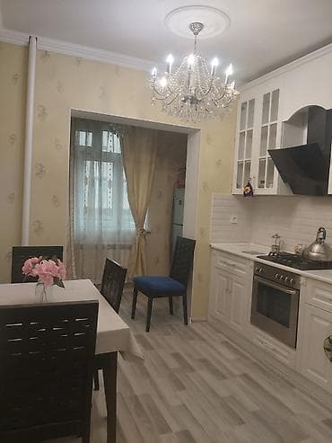 kire ev: Böyük studio mətbəxi olan 3 otaqlı ev kirayə verilir. Hər bir şəraiti — 2