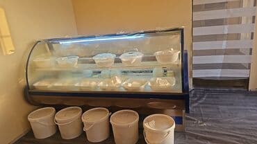 Soyuducu vitrinləri: Vitrin tipli soyuducu - Məhsulların nümayişi və saxlanması üçün ön — 2