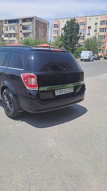 Avtomobil satışı: Opel Astra: 1.4 l | 2005 il 260294 km Universal — 4