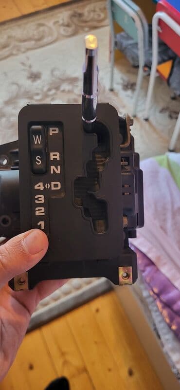 bmw x6 xdrive35d at: Avtomatik sürətlər qutusunun selektoru (gear şifter) – P R N D, 4, 3 — 2