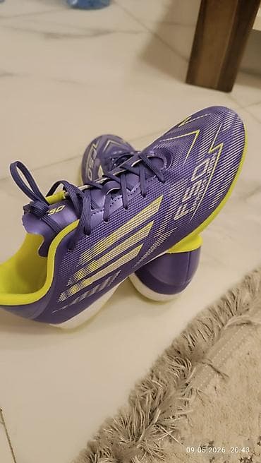 krasovkalar 2019: Original tep təzə 44 razmer 130 dolara alınıb Adidas F50 League Indoor — 2