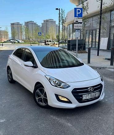 Hyundai i30: 1.6 l | 2015 il Hetçbek