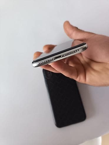 IPhone X, 64 GB, Ağ, Face ID, Qırıq, Simsiz şarj — 4
