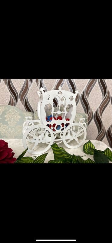 sebet xonca: Her biri ela vezyetdedir. Tek tek qiymeti 20 azn — 7