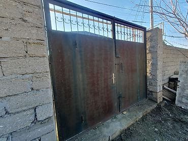 dəmir darvazalar işlənmiş: Dəmir Həyət darvazası, Yana açılan, Mexaniki, Qapı ilə — 4