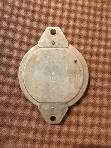 ayaq ustu saat: Antik sovet .metre 20 m . Banka tutan 10 m .stoplar 10 manat — 7