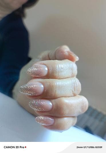 гель лак: Xidmət: Manikür və gel lak dizaynı Təsvir: - Badam formalı dırnaqlar — 3
