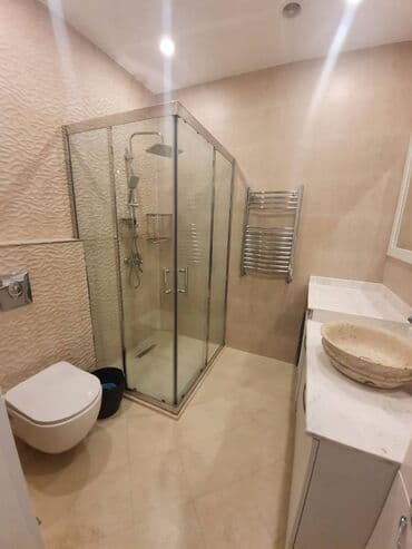 7 ci mikrorayon yeni tikili: Elimlər metrosuna Nərimanov parkina yaxin 17 mertebeli binanın 7-ci — 8