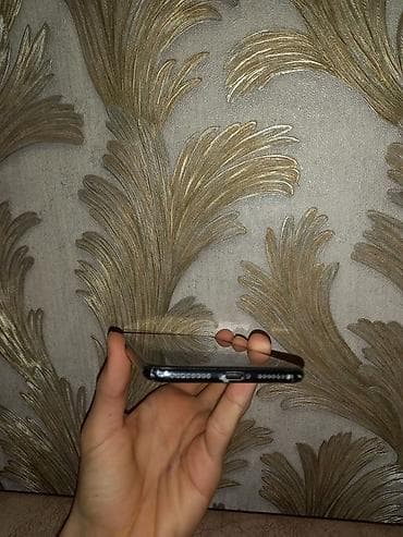 telfo: IPhone 7 Plus, 128 GB, Qara, Barmaq izi — 4