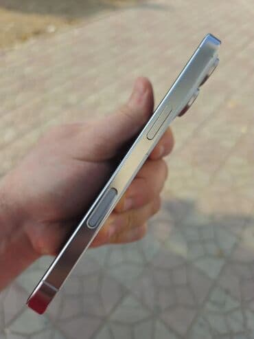 samsung galaxy a32 qiymeti: IPhone 16 Pro, Gümüşü, Simsiz şarj — 13