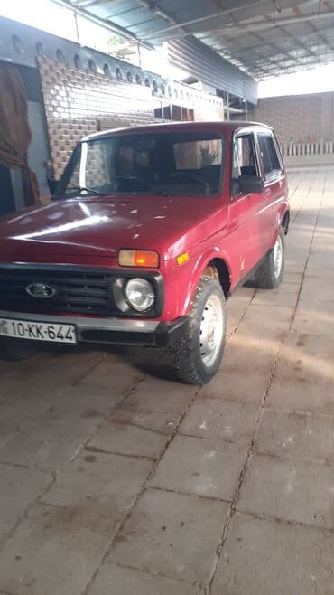 задняя фара на ниссан примера р12: VAZ (LADA) 4x4 Niva: 1.6 l | 1989 il Ofrouder/SUV — 1