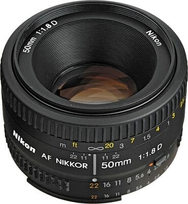 Nikon 50mm F1.8 D YENİdir. Toyda, fotosessiyalarda çapılan lenslərlə
