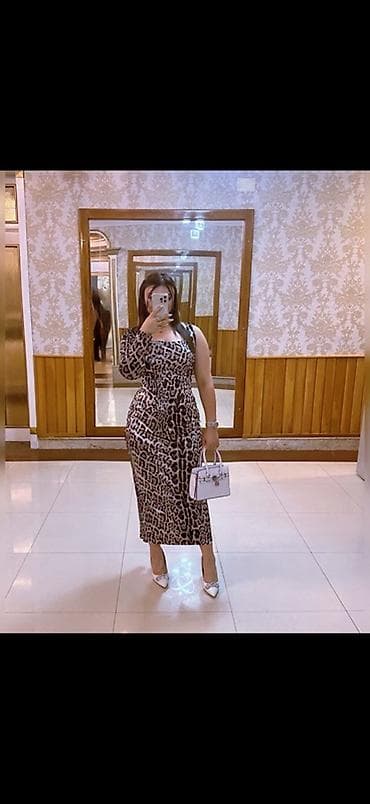 Leopard naxışlı uzun don - Model: Asimmetrik kəsimli, bir qolu uzun