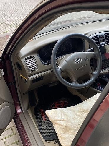 opel vectra c: Hyundai Sonata: 2.4 l | 2003 il Sedan — 2