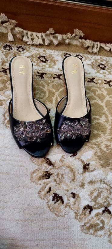 kisiler ucun gumus sepler: Ölçü: 39, rəng - Qara, Yeni — 2