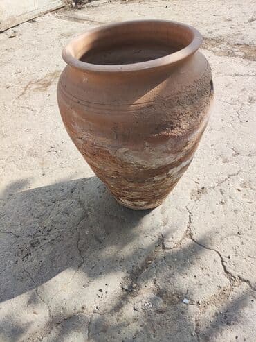 Buket güllər: Kuzə
ağzının iç diametri 29sm.
hündürlüyü 55sm.
endirim mümkündür — 4