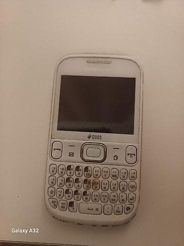 flaşh kart: Samsung GT-S3500, rəng - Ağ, İki sim kartlı — 2