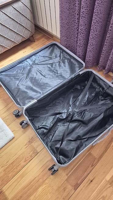 Çamadanlar: *Heç istifadə olunmamış* Böyük tutumlu (~120L), yeni çamadan — 3