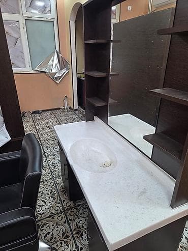 Salon, tibbi mebel: Salon üçün vizaj/berber masası və kreslo dəsti - Tünd ağac rəngində — 2