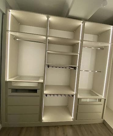 kepenek sekilleri: Məhsul: Daxili LED işıqlı qarderob sistemi və makiyaj masası Təsvir — 5