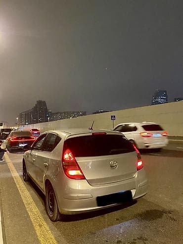 opel zafira 2000: Hyundai i30: 1.6 l | 2008 il Hetçbek — 4