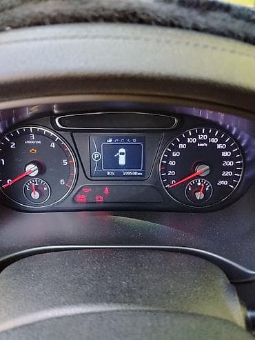 Nəqliyyat: Kia Sorento: 2 l | 2017 il Ofrouder/SUV — 10