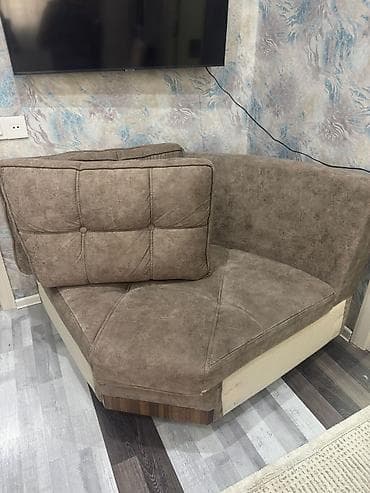 divarda fiqurlar: Künc divan, Açılmayan, Bazasız, Parça — 1