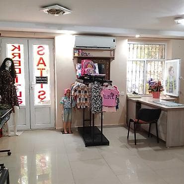 Həyət evləri və villalar: TİCARƏT OBYEKTİ SATILIR ! Bina: Beş mərtəbəli binanın birinci — 7