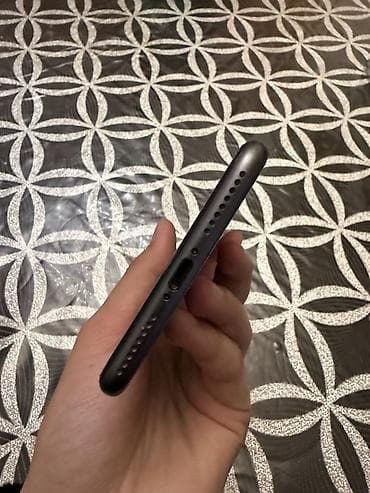 iphone 11 ikinci el: IPhone 8 Plus, 64 GB, Qara, Barmaq izi — 8