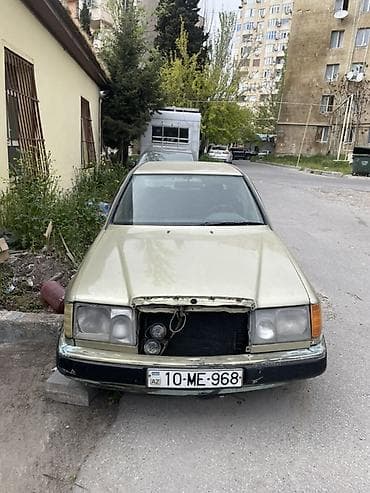 mercedes 220 dizel: Salam zapcast kimi satılır mator yoxdur karopka saz vezyetdedir mostda — 1